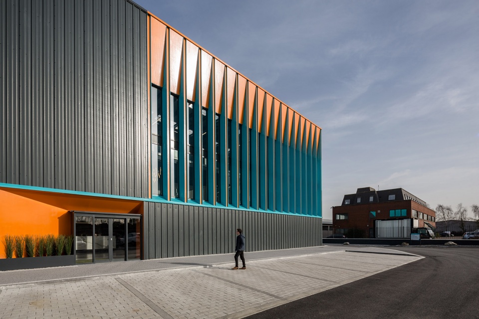 project showrooms n3 by de siun architects