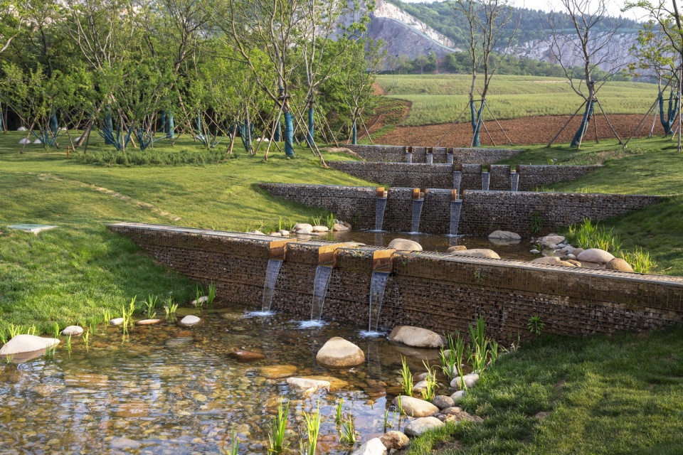 nanjing tangshan quarry park china by zt studio