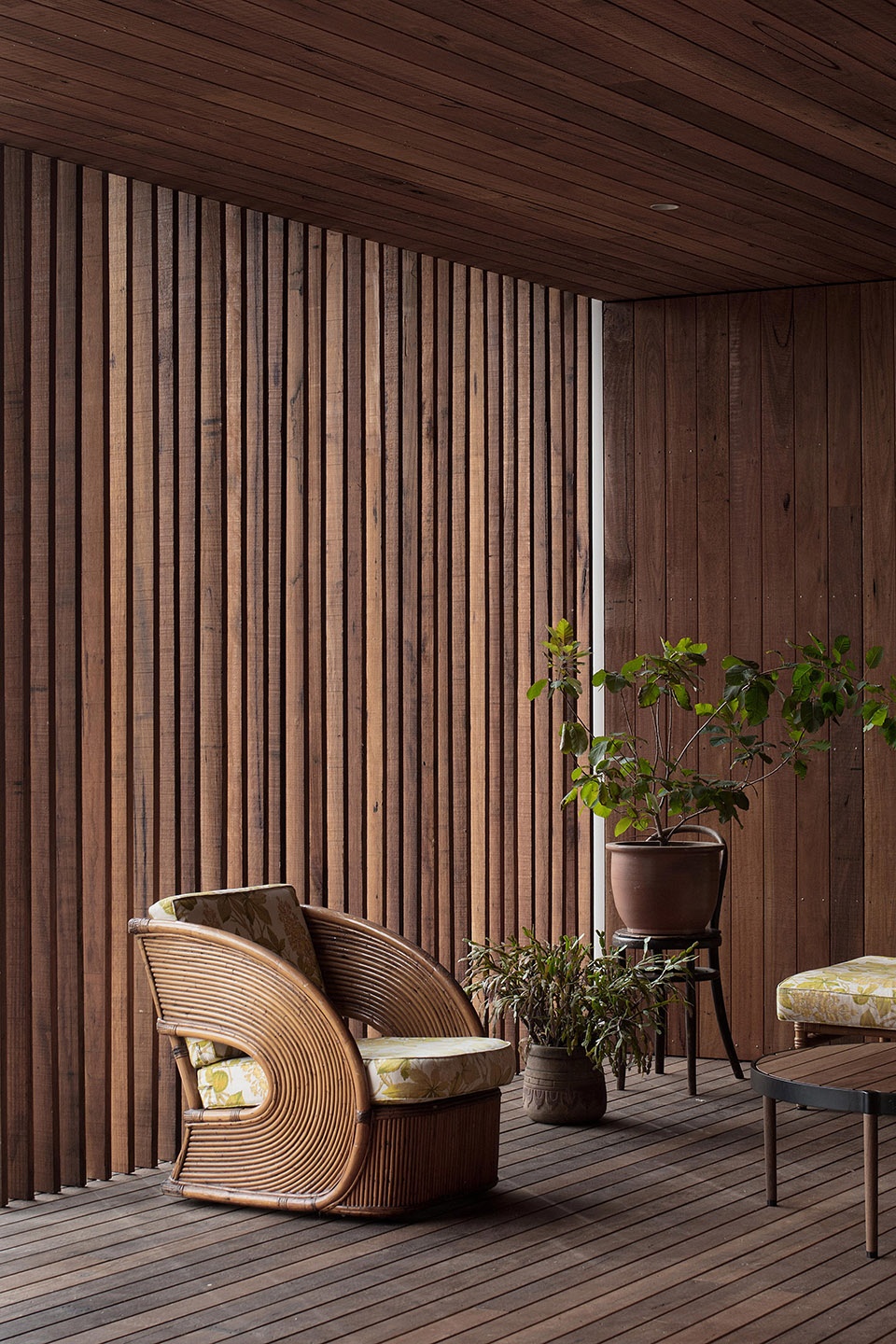point lonsdale house by edition office