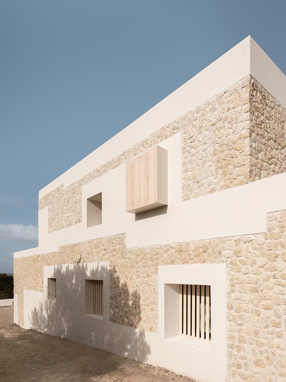 stone house by nomo studio