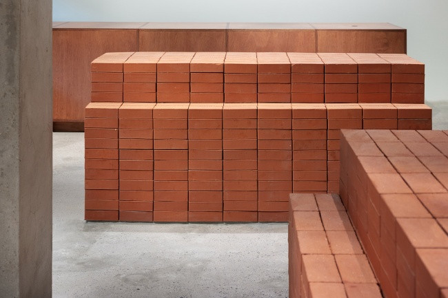 Blue Bottle Coffee Seongsu Store by Jo Nagasaka Schemata Architects