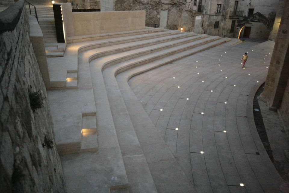 THE APSE SQUARE by arquitecturia