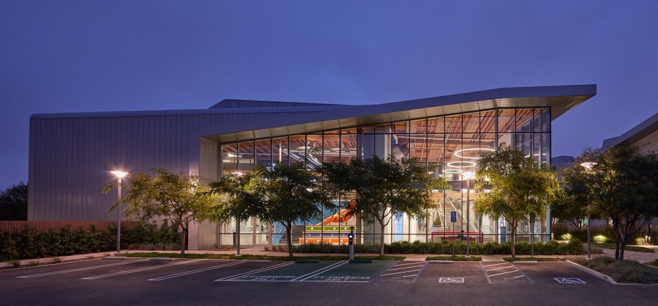 annenberg petspace by swatt miers architects