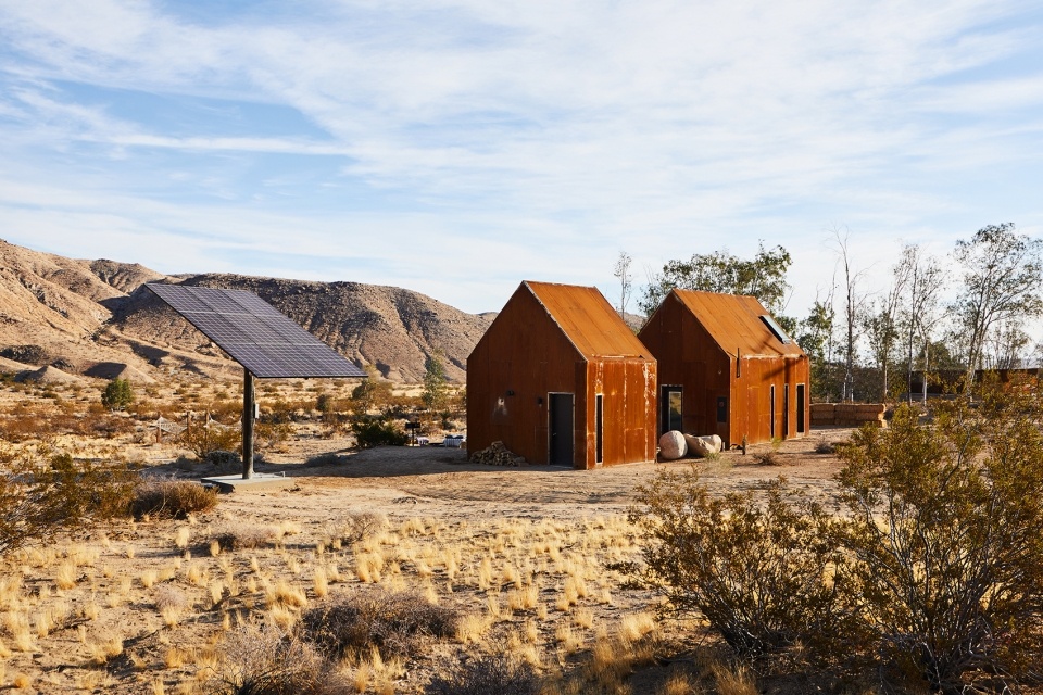 Folly Cohesion Studio 960x640