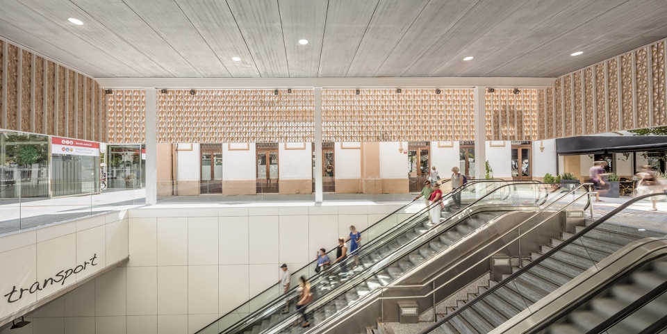 new entrance to the palma intermodal station by arquitecto mallorca joan miquel segui