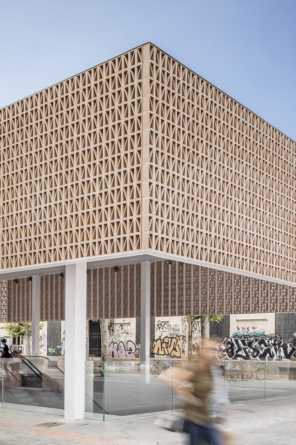 new entrance to the palma intermodal station by arquitecto mallorca joan miquel segui