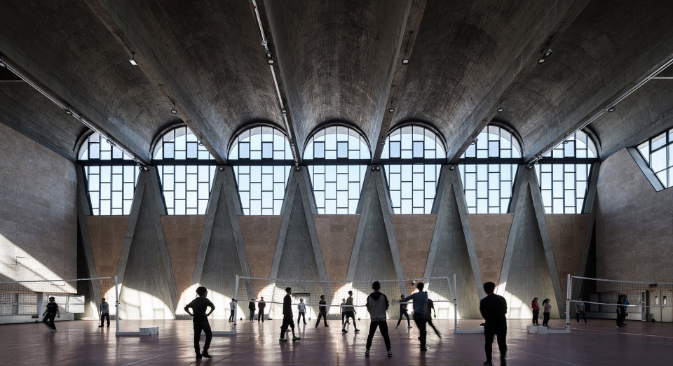 Gymnasium of New Campus of Tianjin University China by Atelier Li Xinggang
