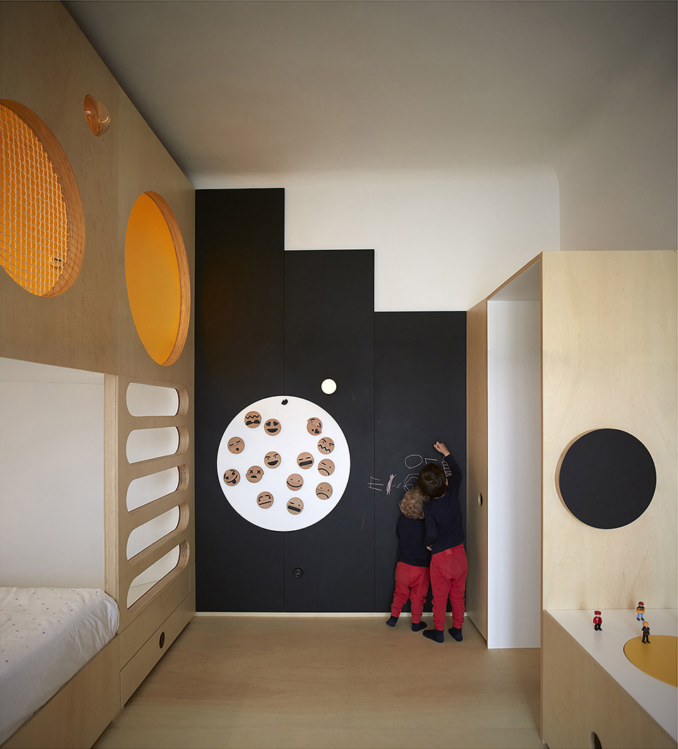 the toy box by estudio ji arquitectos