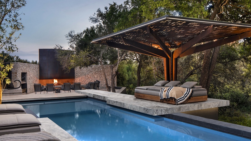 cheetah plains game lodge by arrcc
