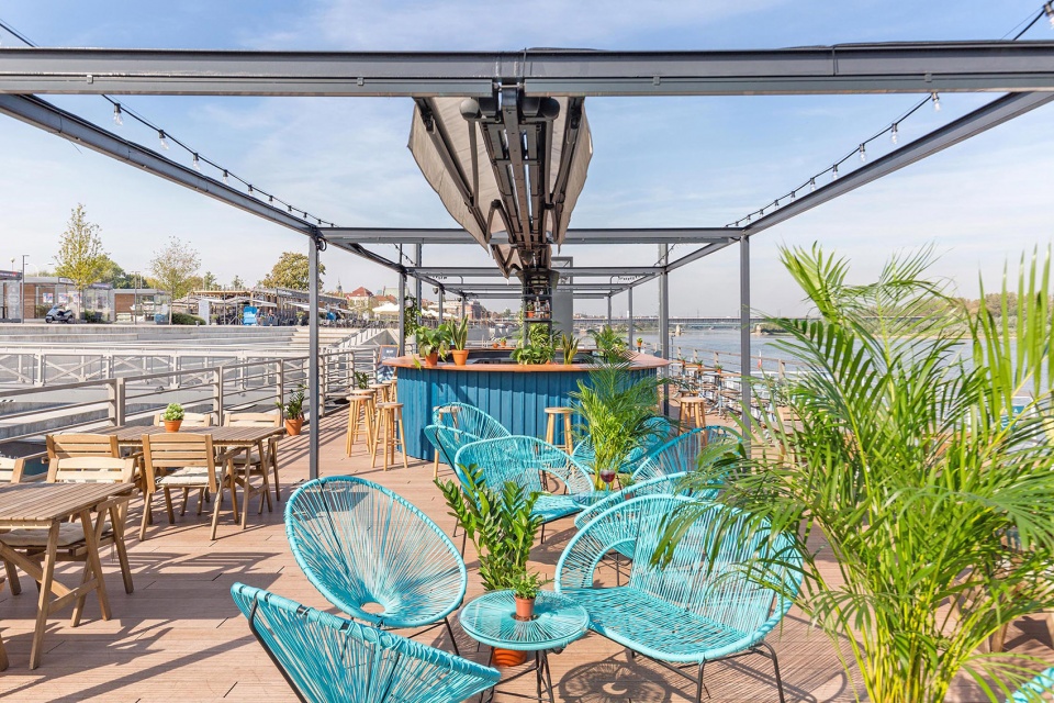 new wave harbour by five cell architects