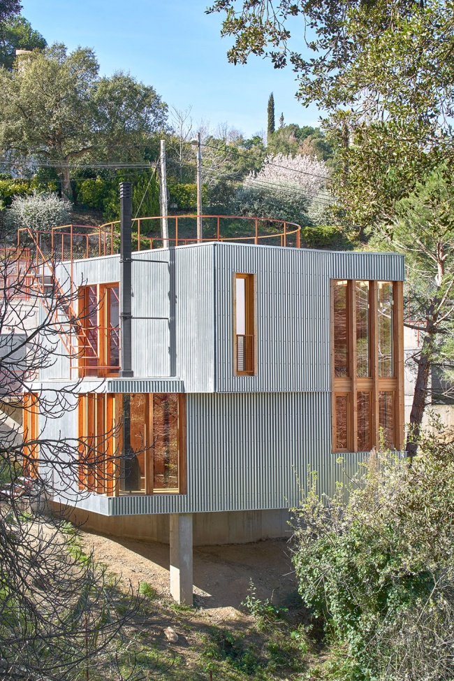single family house in la floresta barcelona by arquitectura g