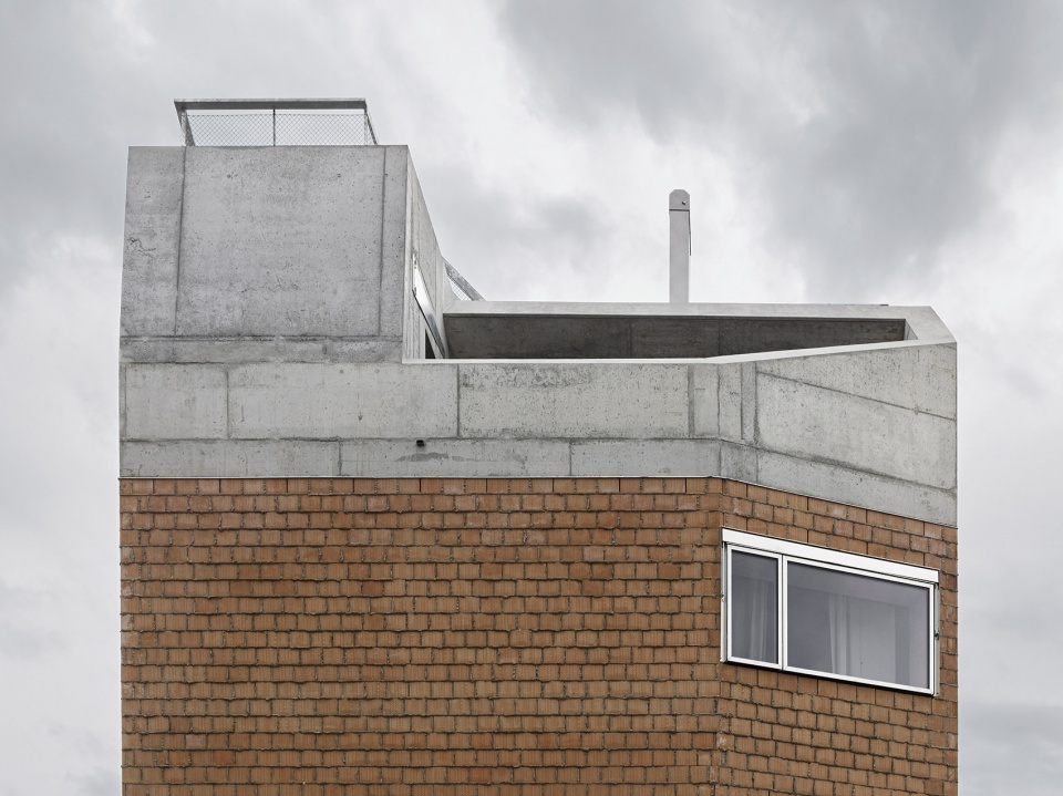 house alder by andreas fuhrimann gabrielle hachler architects