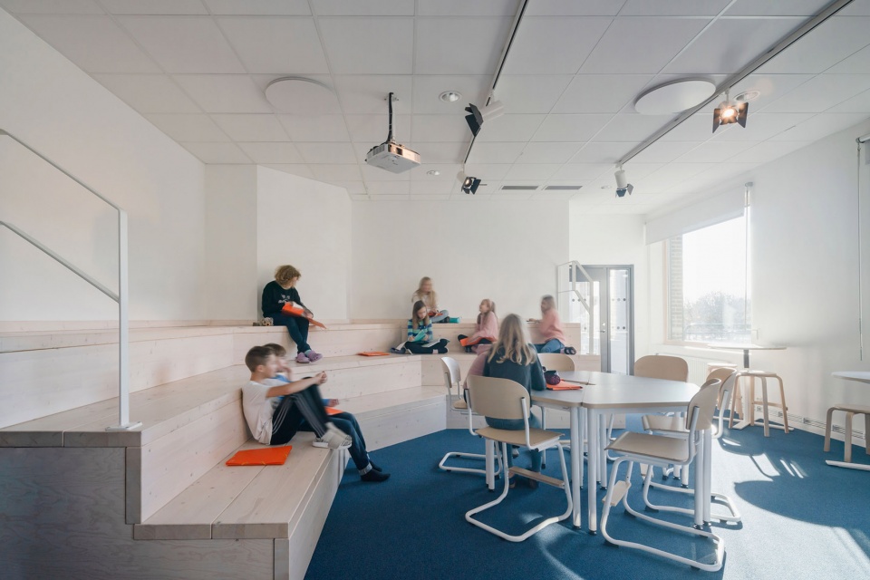 new tiunda school by c f moller architects