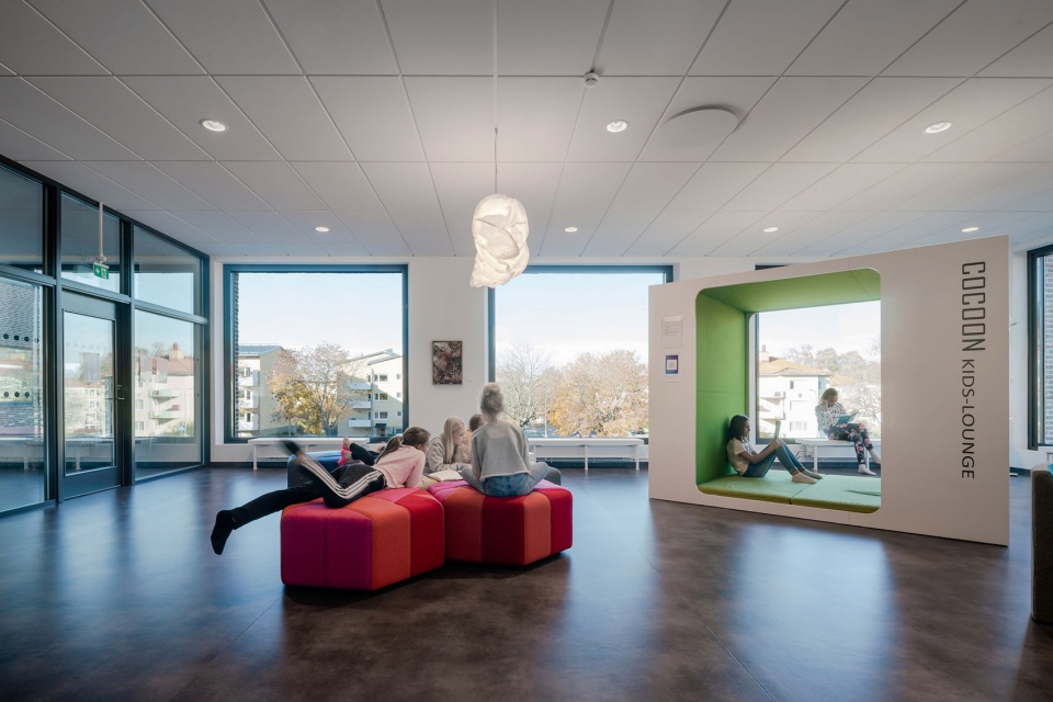 new tiunda school by c f moller architects