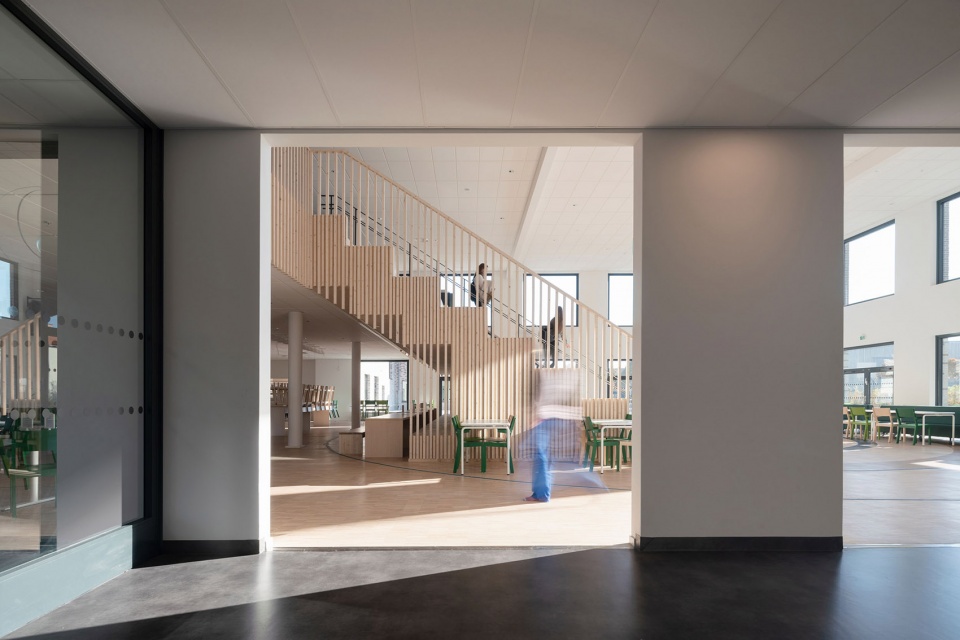 new tiunda school by c f moller architects