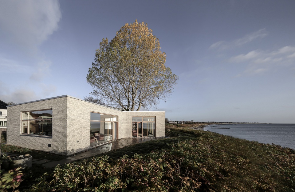 villa platan by adept