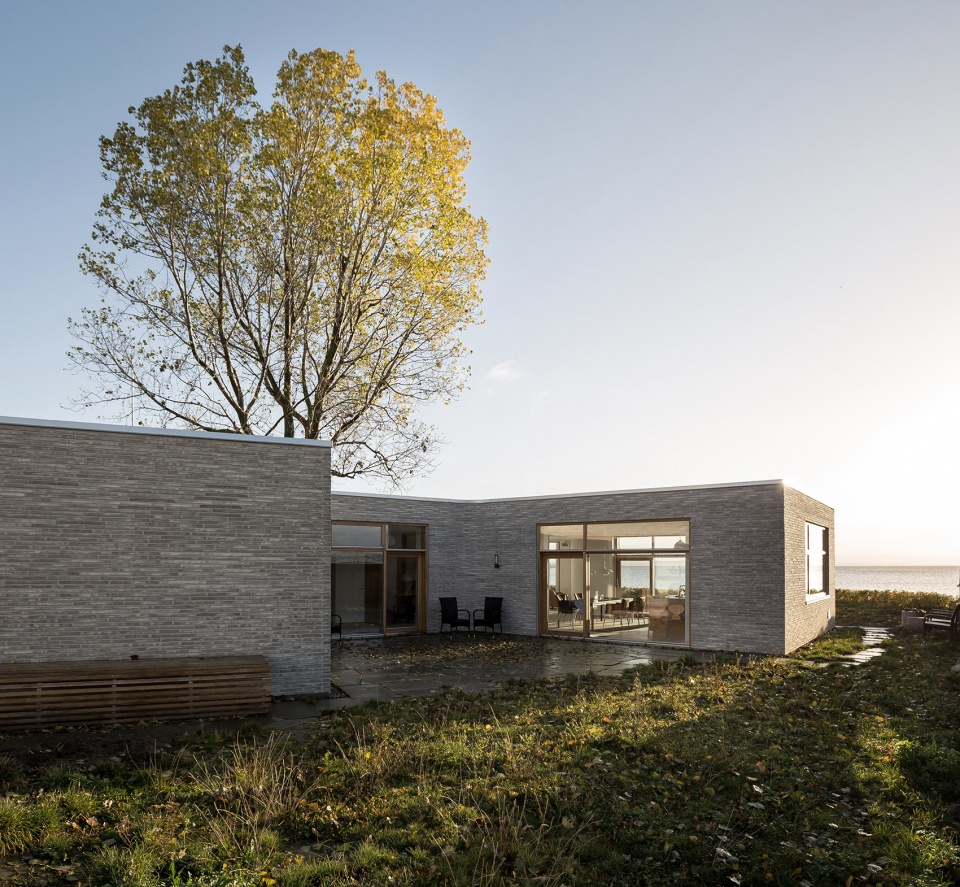 villa platan by adept