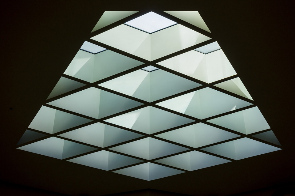 Paris Court Renovation by KROKIARCHIKON