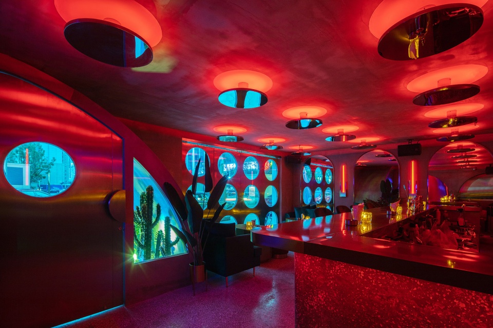 molly club by jh architecture