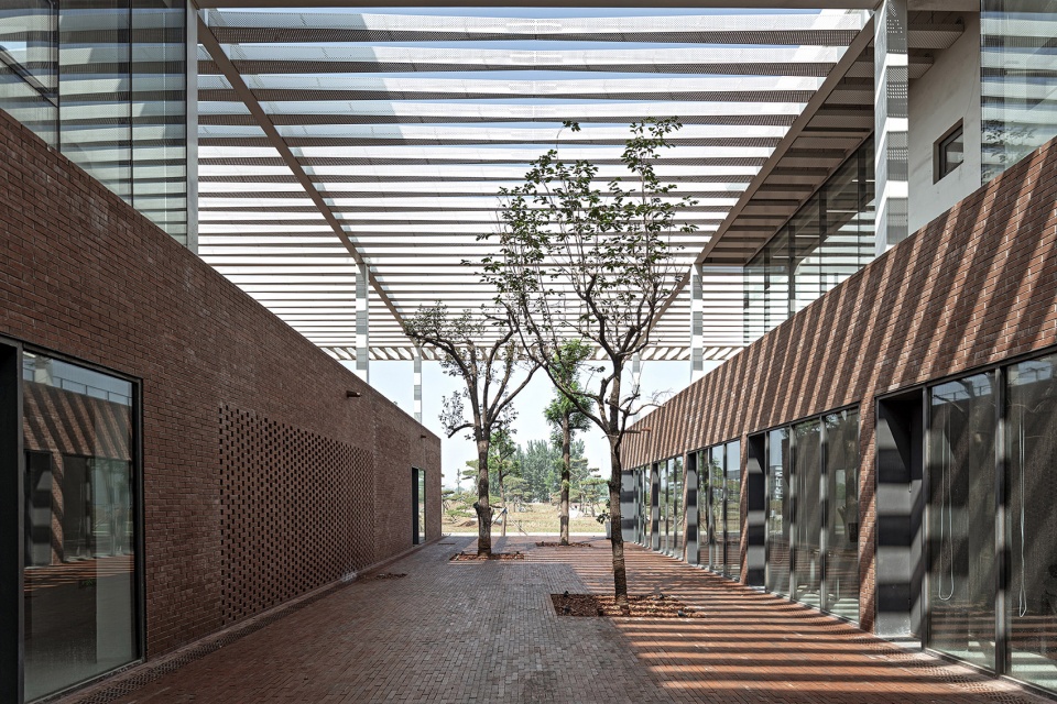 dingshi logistics office building china by archstudio