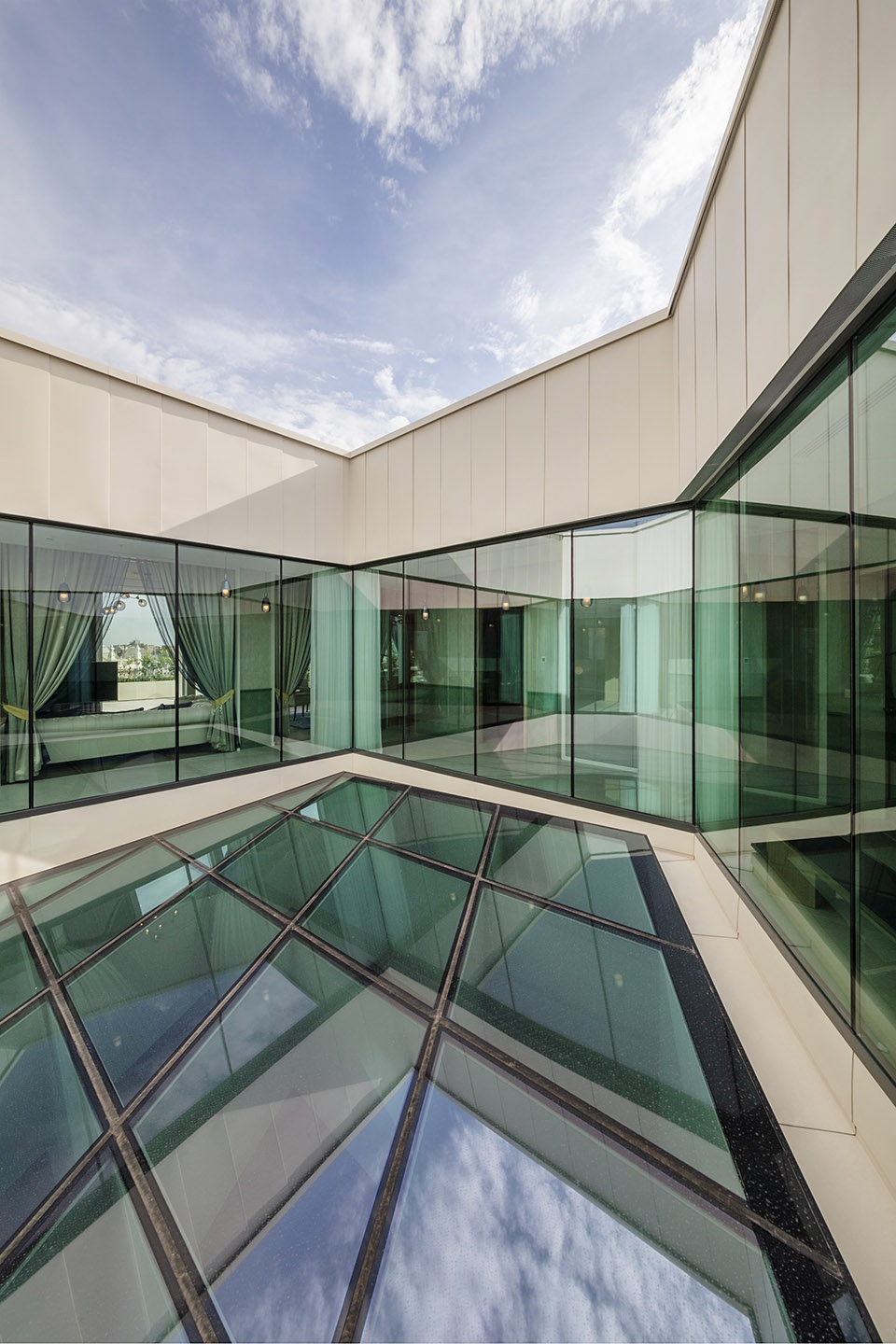 Paris Court Renovation by KROKIARCHIKON