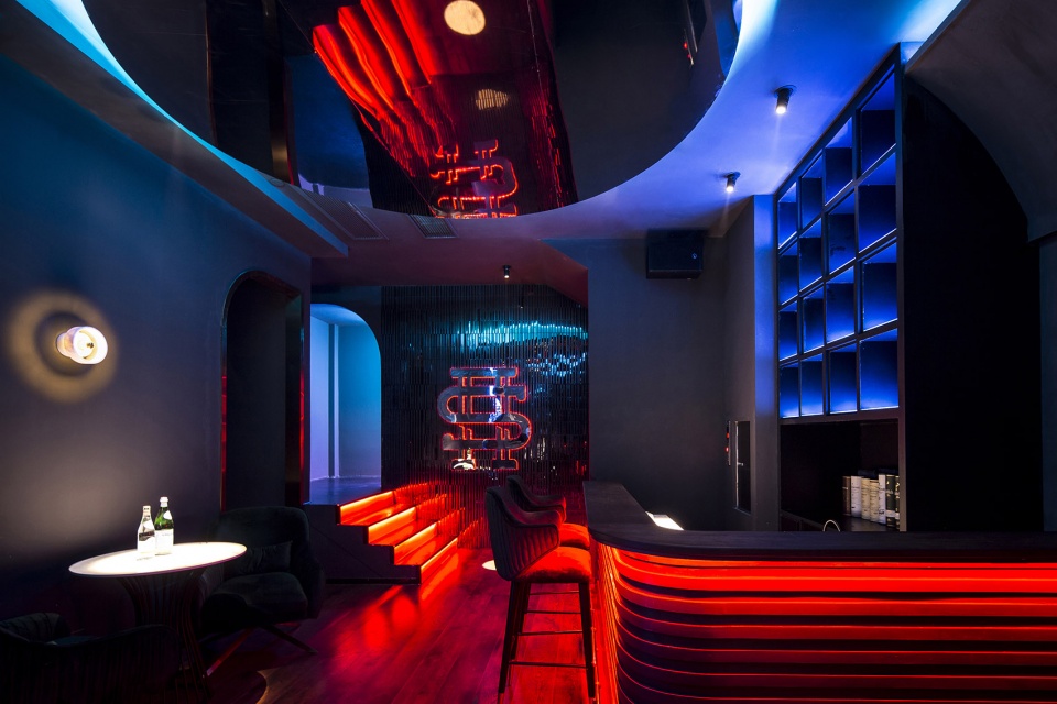 noisy bank china by nanjing linear architecture