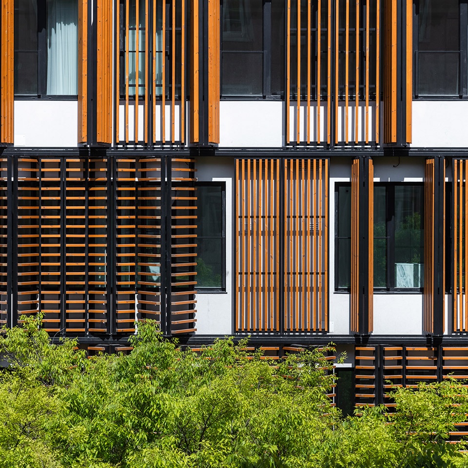 lisbon wood building by plano humano arquitectos