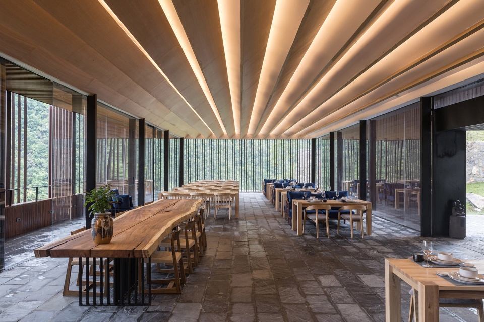 mountain restaurant bar china by zjjz