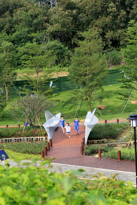 shenzhen hetang wetland park footbridge china by cscec steel