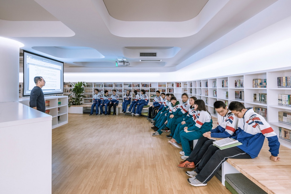 garden of books jingshan school library renovation by hui yin design research