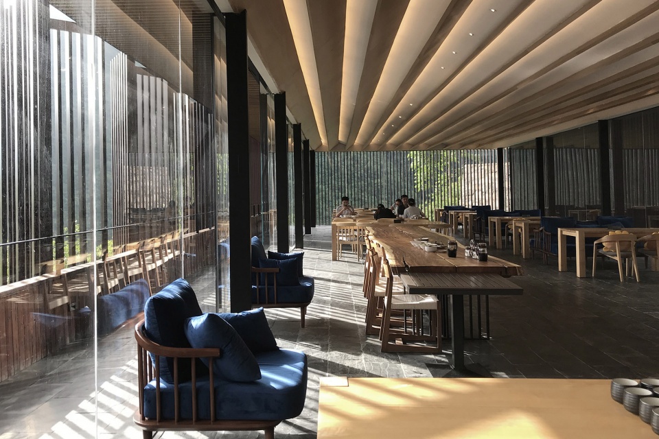 mountain restaurant bar china by zjjz