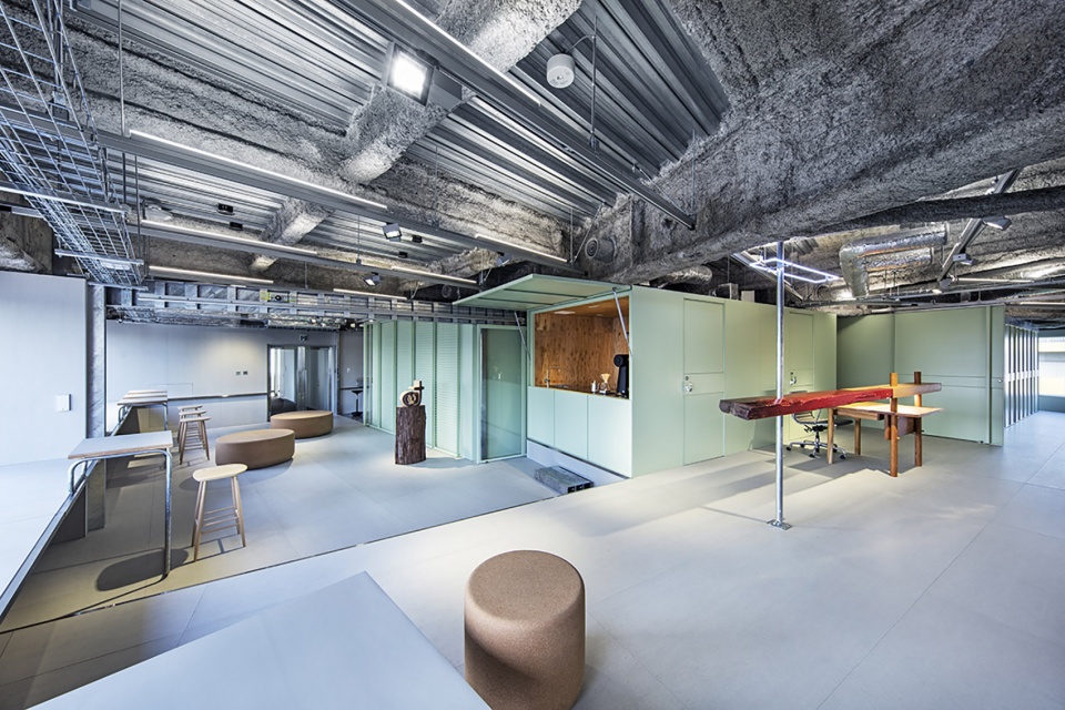 toys factory by schemata architects