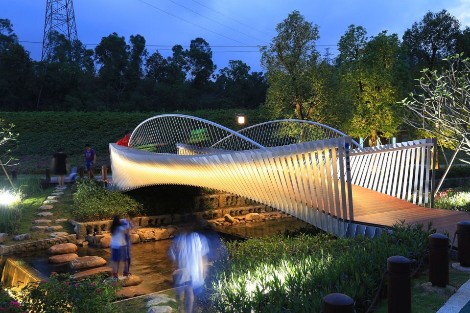 shenzhen hetang wetland park footbridge china by cscec steel