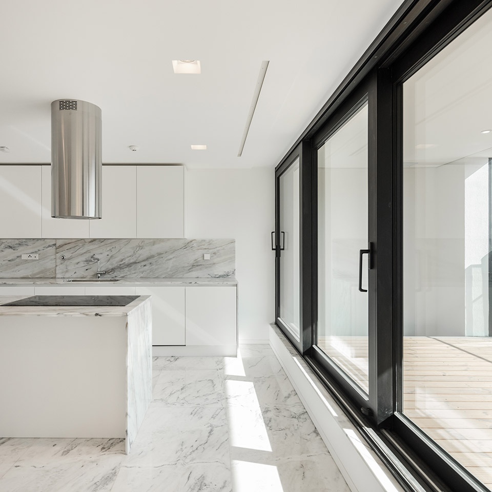 lisbon wood building by plano humano arquitectos