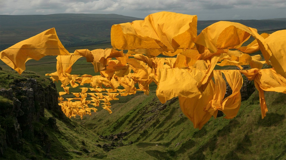 hush by steve messam 1
