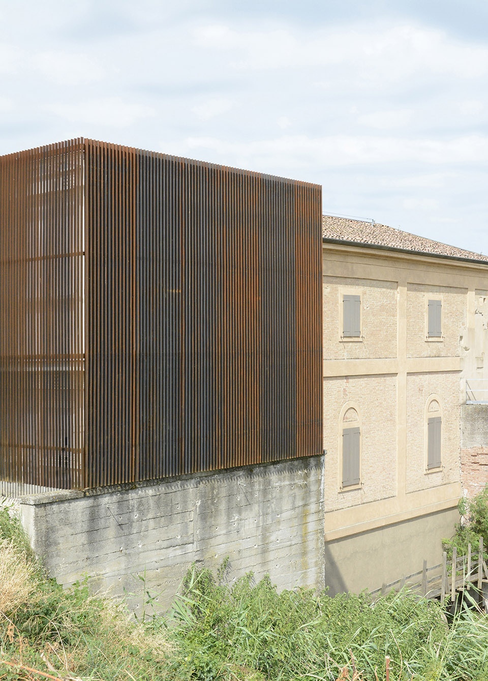 the last phase of the renovation of chiavicone bondanello by archiplan studio