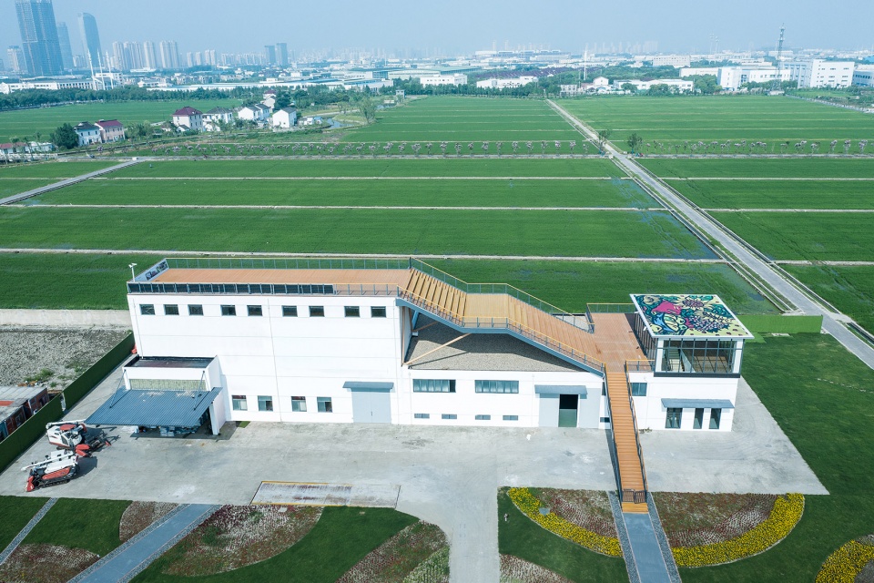 renovation of xiangyang village rice drying factory china by formal architecture