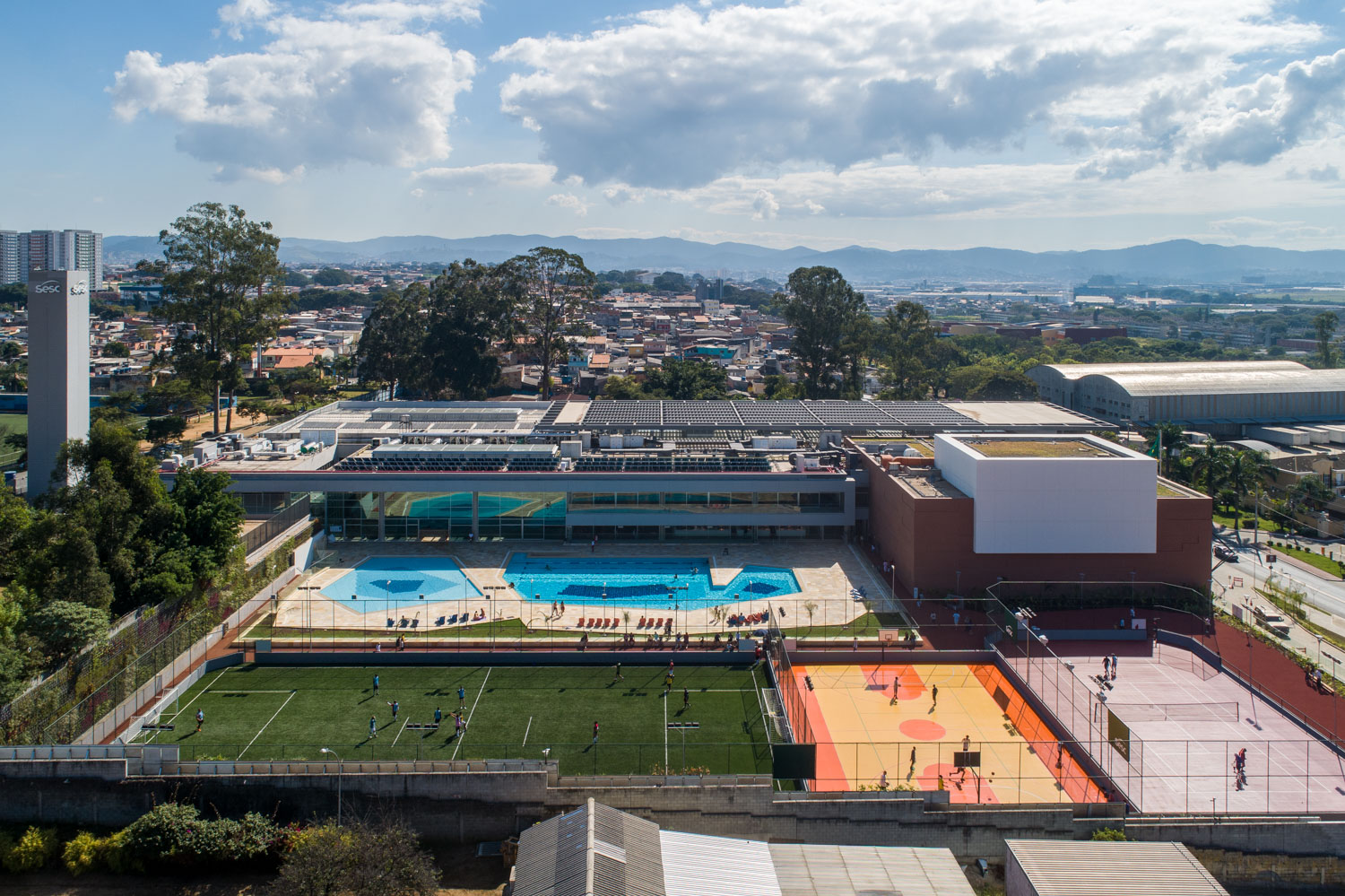 sesc guarulhos by dal pian arquitetos