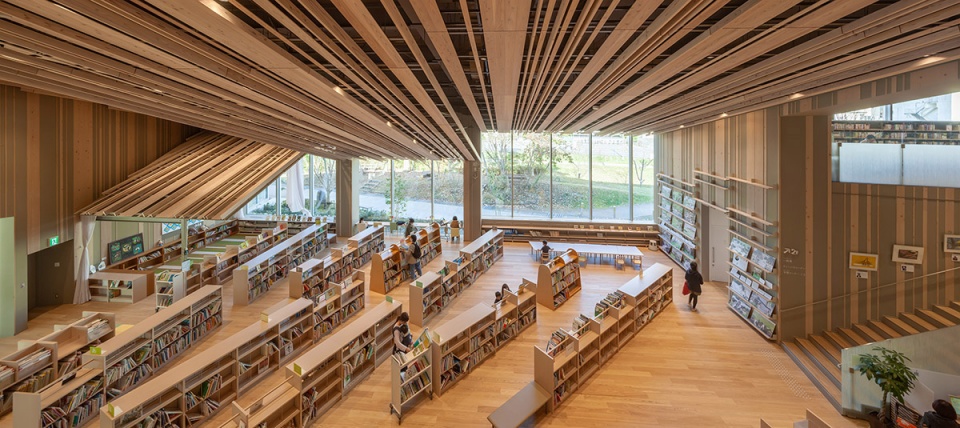 Moriyama City Library by kkaa
