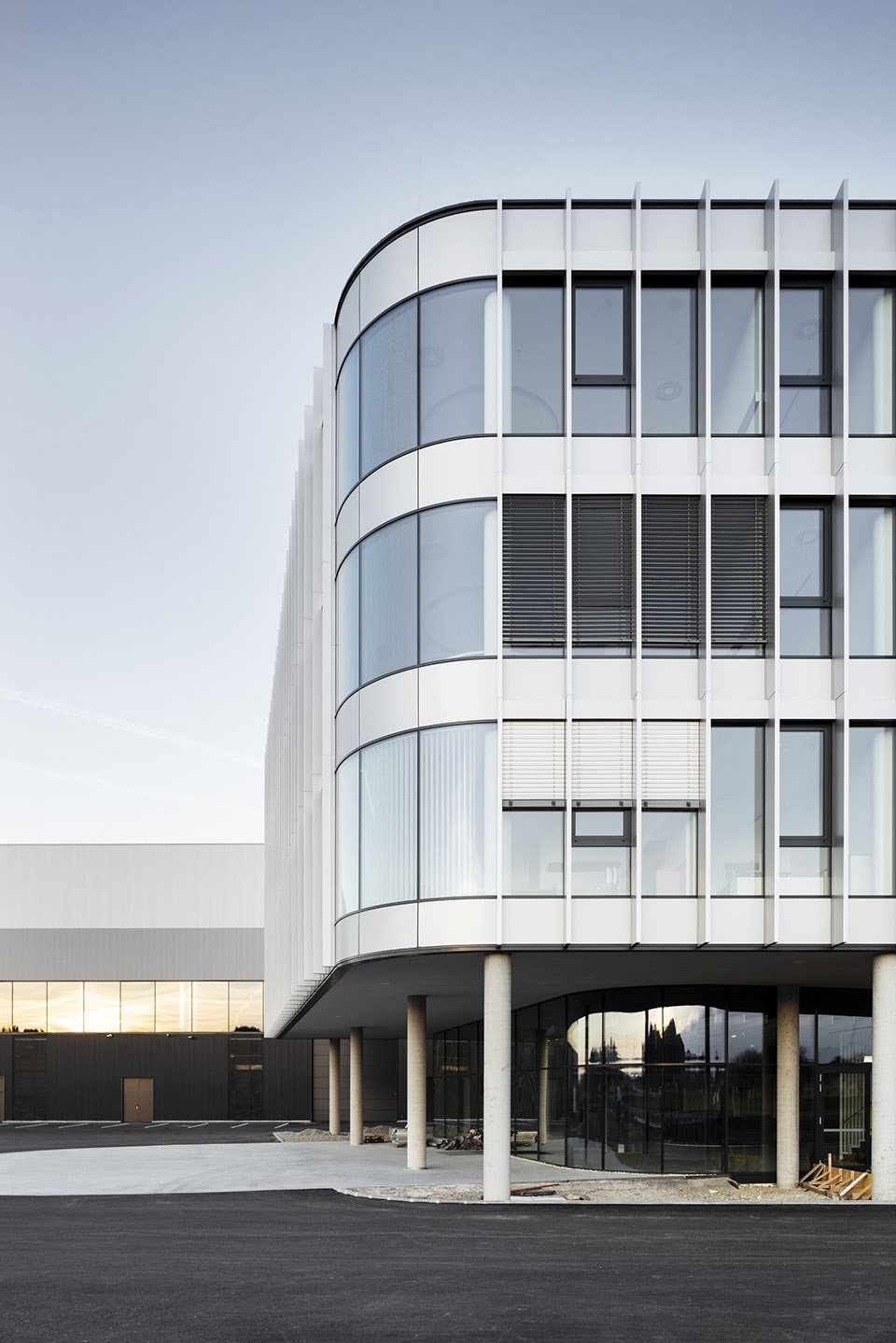 sml headquarters by some place studio