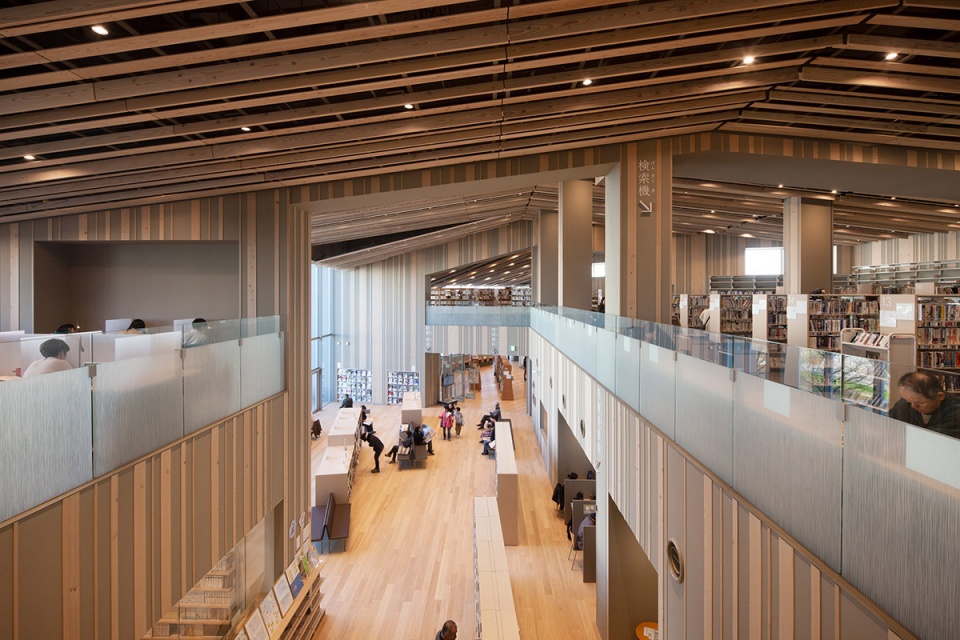 Moriyama City Library by kkaa