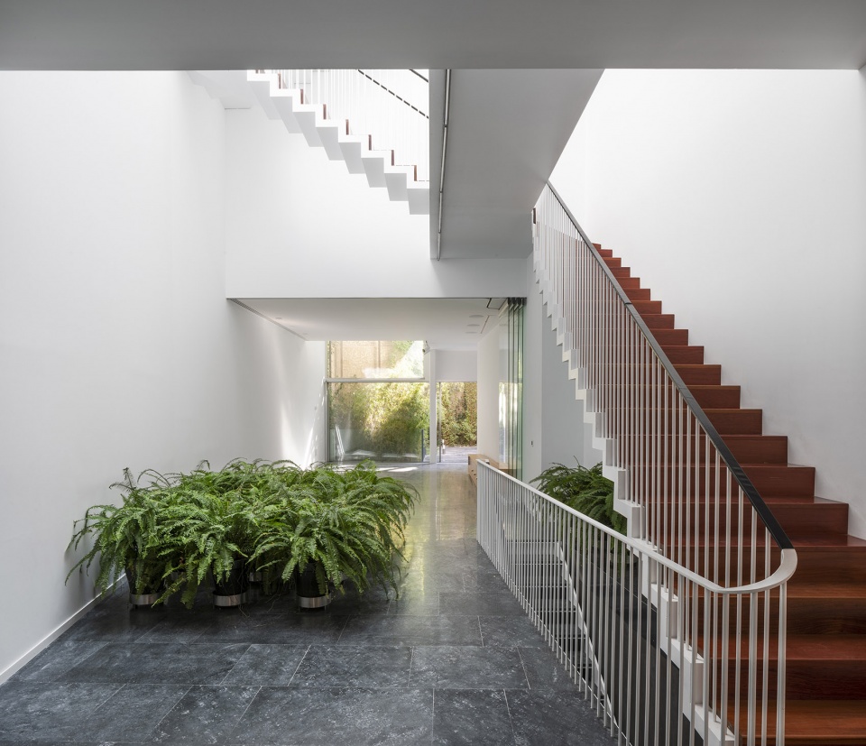 house a11 in sevilla by guillermo vazquez consuegra 1