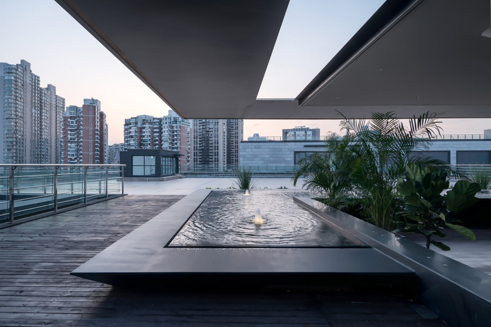 renovation design on the top floor of previous world expo joint pavilion no 3 china by dutstudio