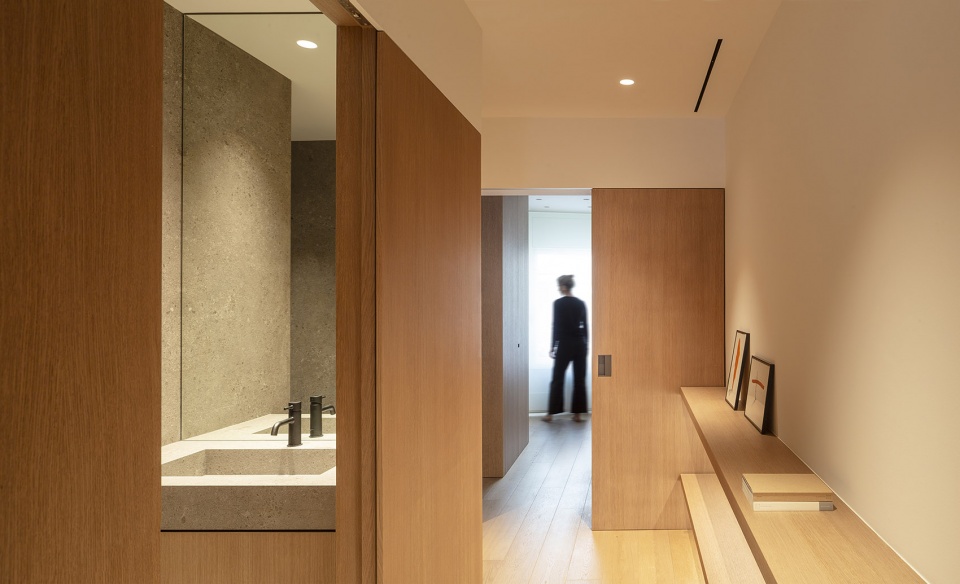 ME Apartment by Francesc Rifé Studio