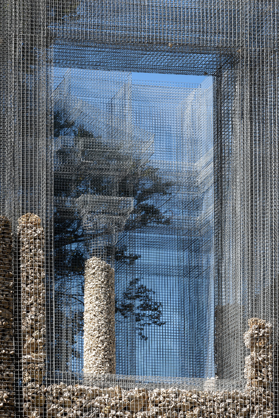 simbiosi by edoardo tresoldi