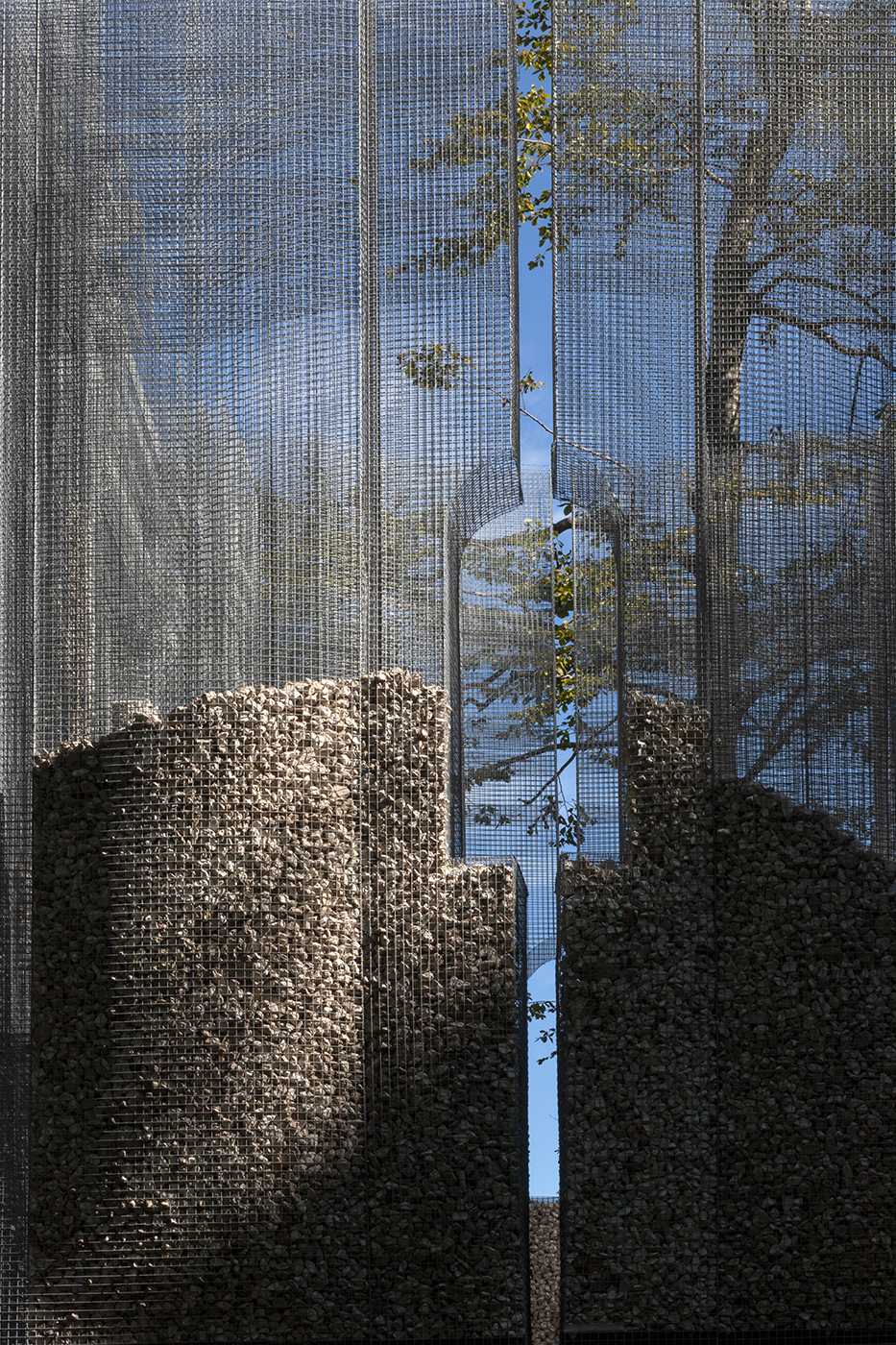 simbiosi by edoardo tresoldi