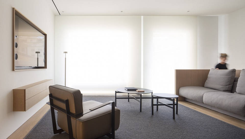 ME Apartment by Francesc Rifé Studio