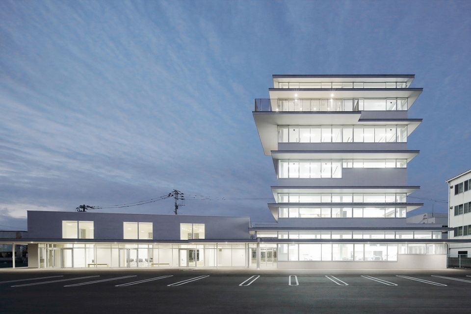 saga dental association hall by kazunari sakamoto architectural laboratory 2