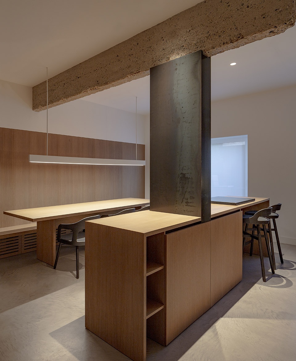 ME Apartment by Francesc Rifé Studio