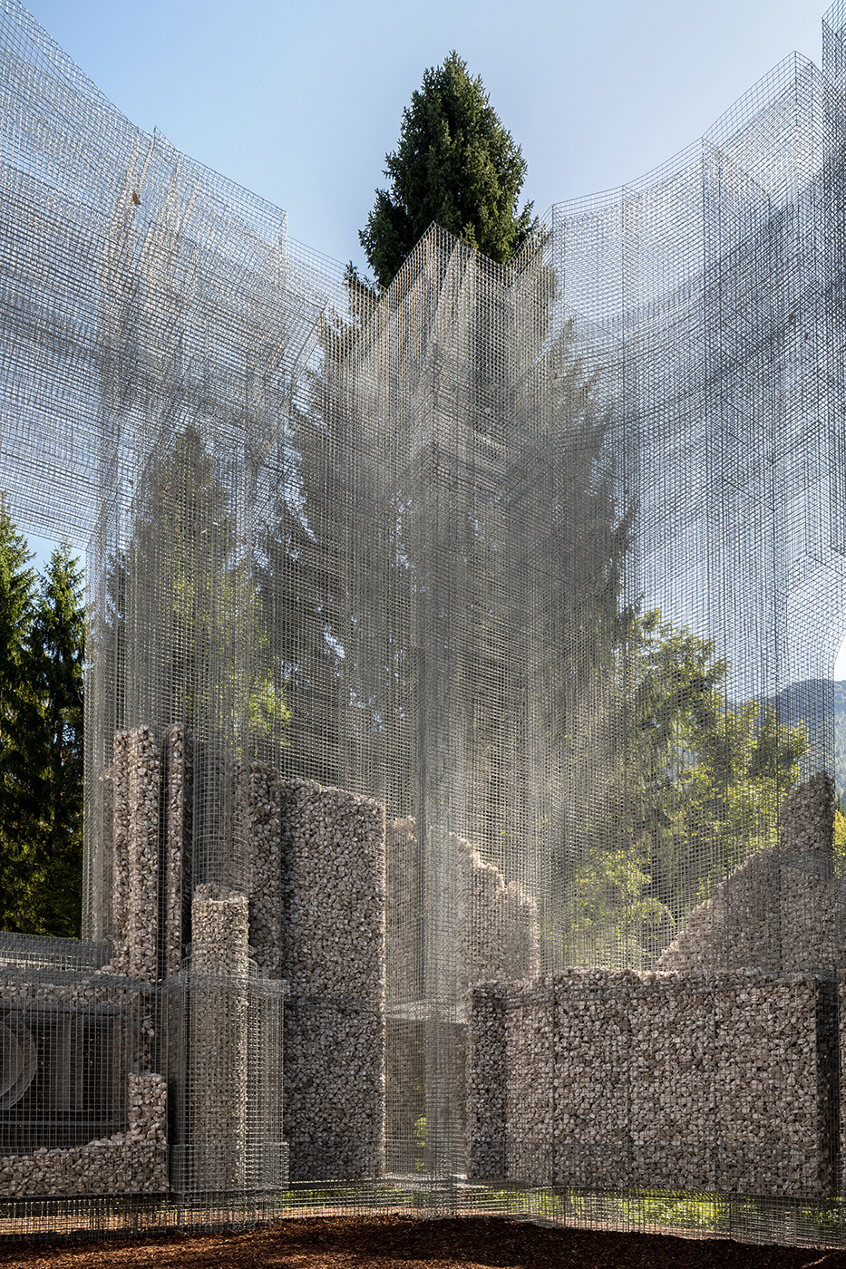 simbiosi by edoardo tresoldi